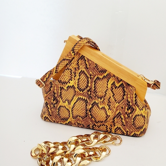 Stylish Women's Snakeskin Print Wooden Handle Clutch Crossbody - Picture 12 of 12